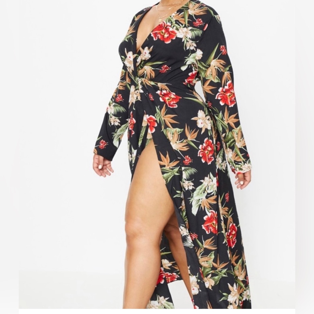 Chic Floral Maxi Dress with Long Sleeves, Size 14